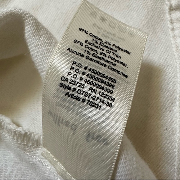 Aritzia Wilfred Free white Denim shirt jacket - Picture 4 of 4